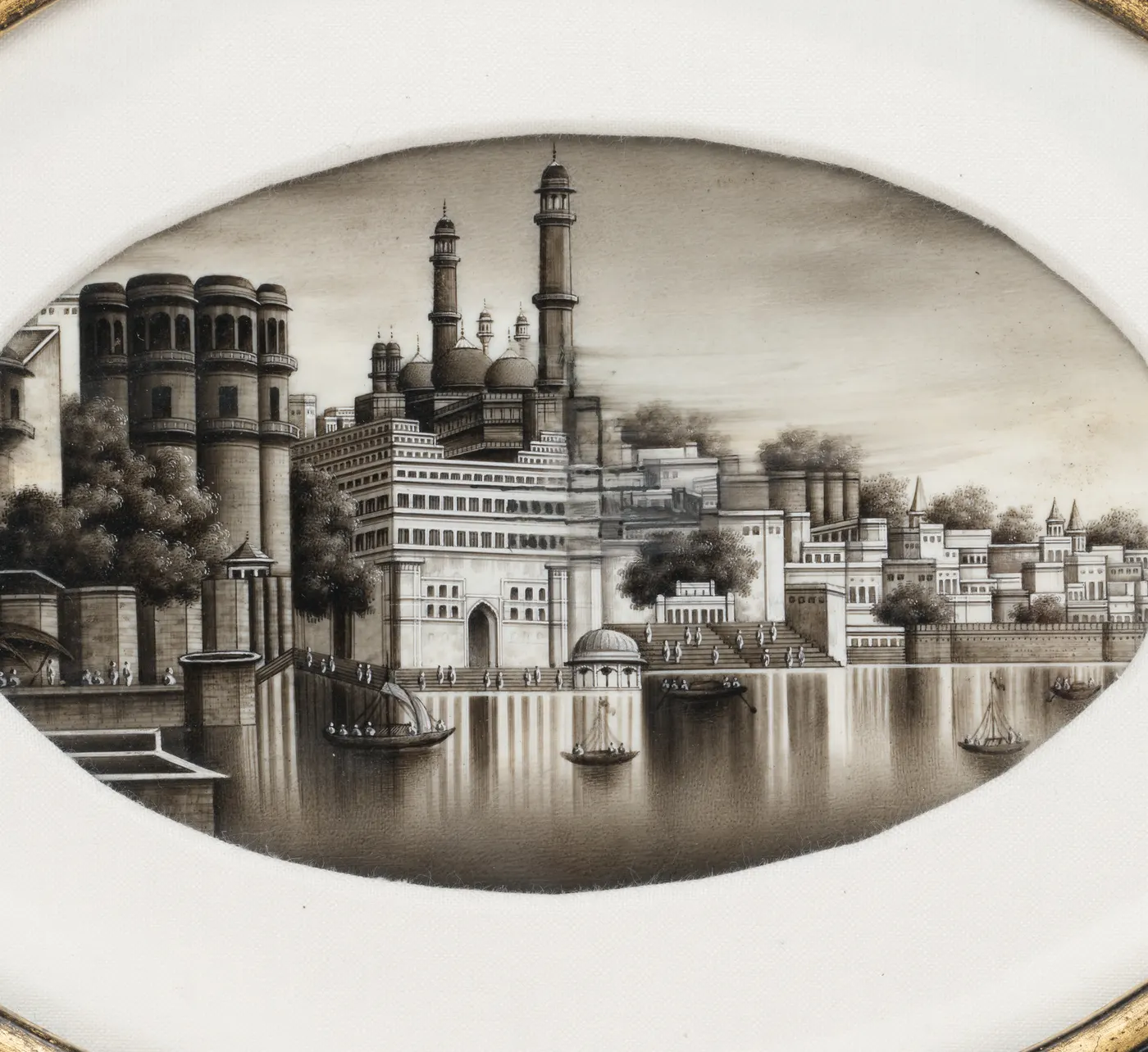 Pintura oval de uma mesquita à beira do rio, com minaretes, ghats e barcos.