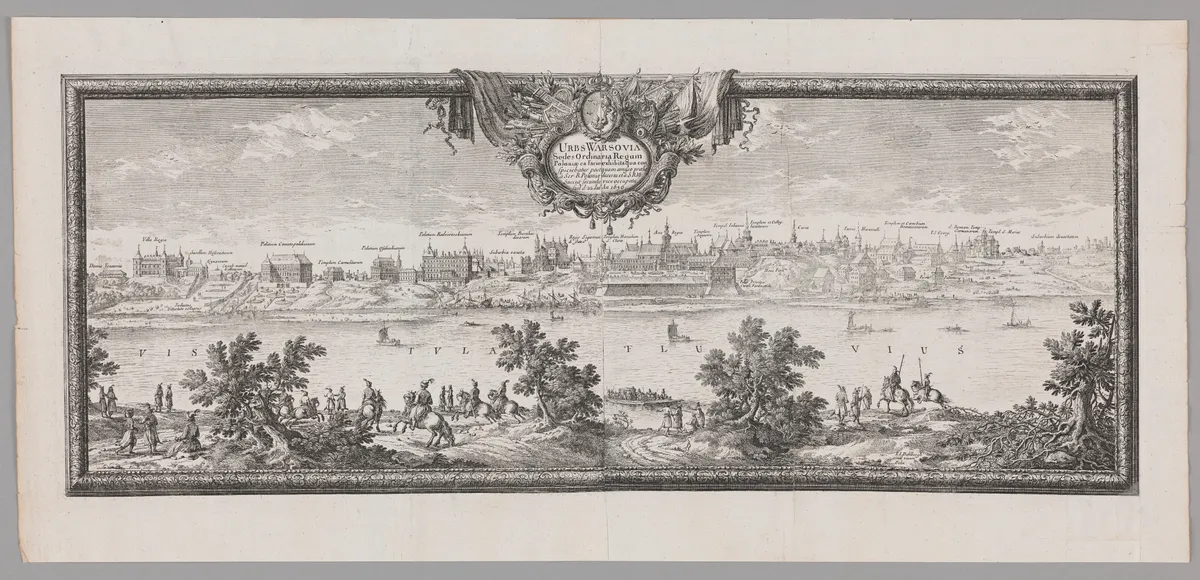 Gravura panorâmica da cidade além do rio, com barcos, torres, palácios, figuras e cavalos no primeiro plano, cartela central e moldura decorativa.