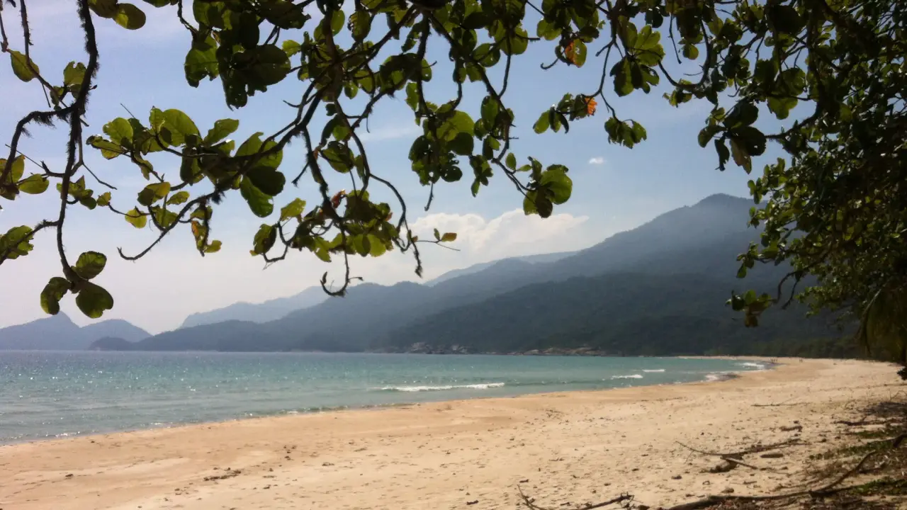 Praia de Lopes Mendes