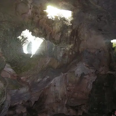 Hinagdanan Cave