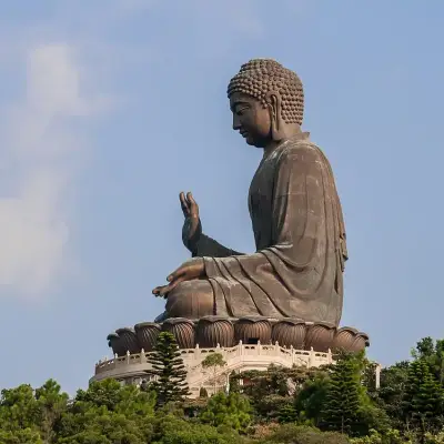 Grande Buda de Tian Tan e o mosteiro Po Lin