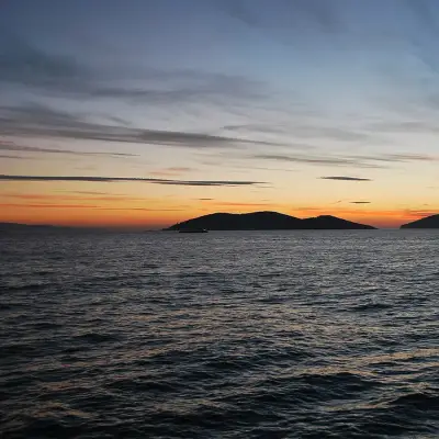 Ilhas dos Príncipes ao entardecer